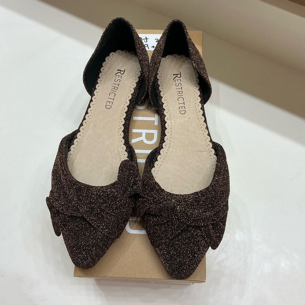 Restricted Brown Flats with Crochet Design